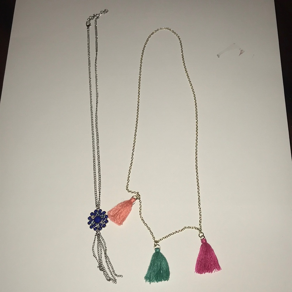 Bundle of 2 cute necklaces!